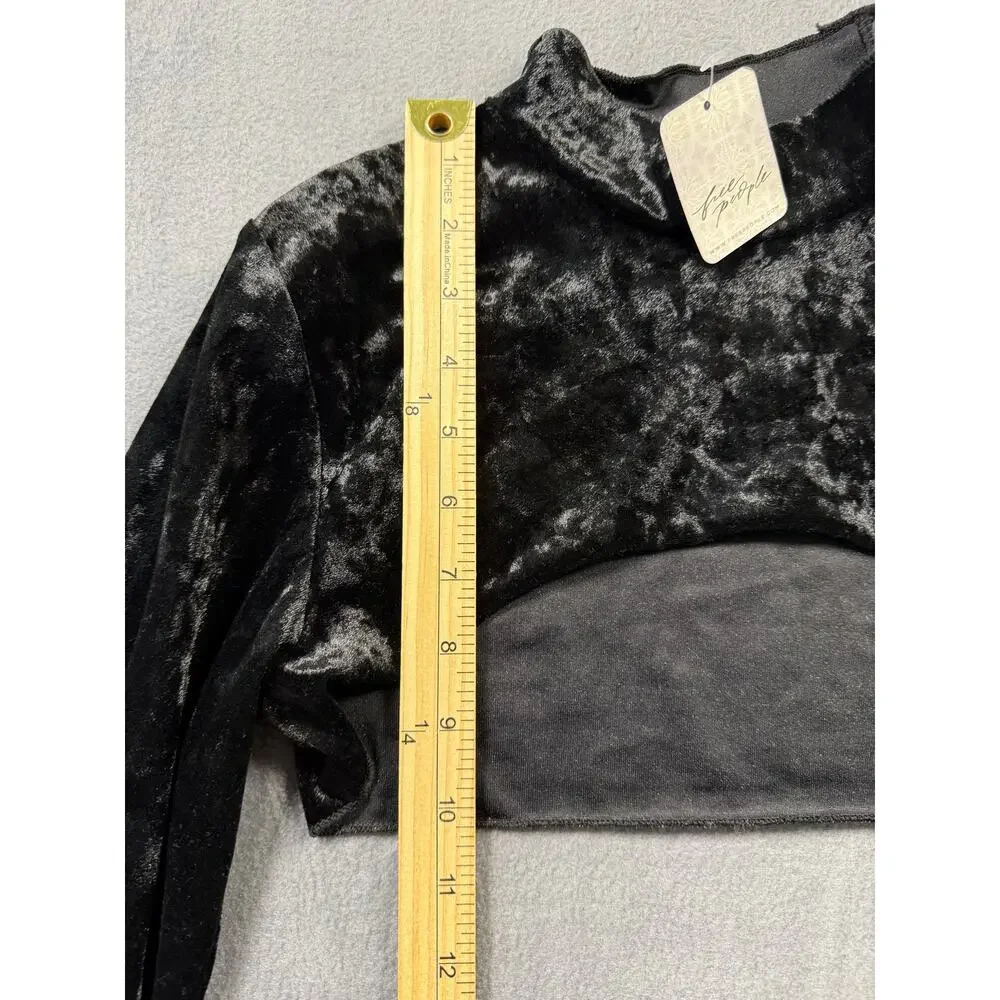 NWT Free People Velvet Velour Super Crop Blouse Bell Sleeve Black Size XS/S - Picture 4 of 6